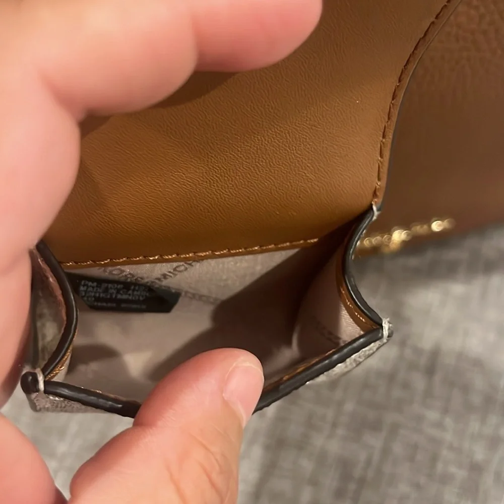 MICHAEL Michael Kors Leather Large boho Shoulder Bag and air pods case